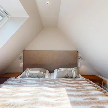 Beachhouse 7 דירה *